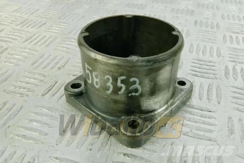 Deutz 04295761 Intake manifold connector / Ansaugkrümmer Motori