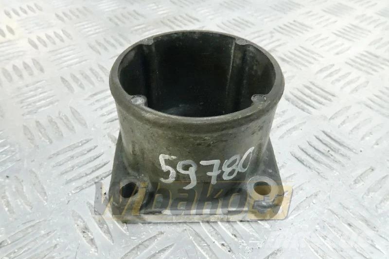 Deutz 04295761 Intake manifold connector / Ansaugkrümmer Motori