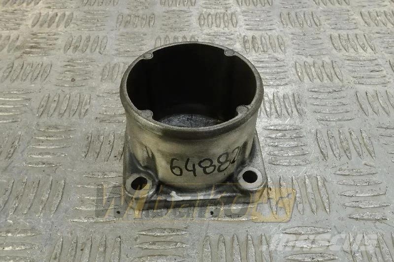 Deutz 04295761 Intake manifold connector / Ansaugkrümmer Motores