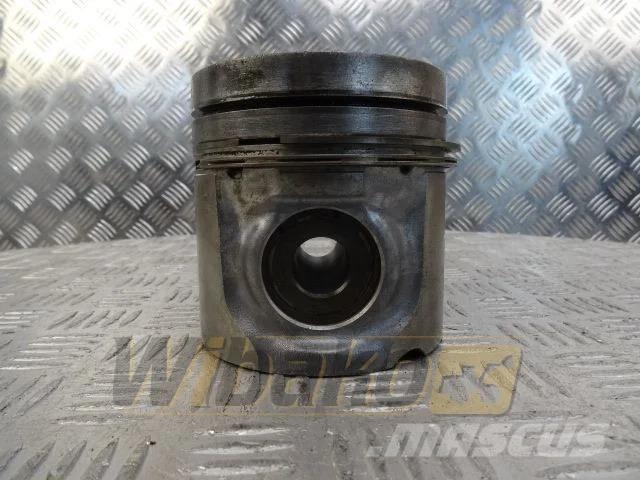 Deutz 04501352 Engine piston / Kolben des Motors / Tłok  Motoren