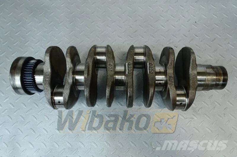 Deutz 04502706 Crankshaft / Kurbelwelle / Wał korbowy محركات