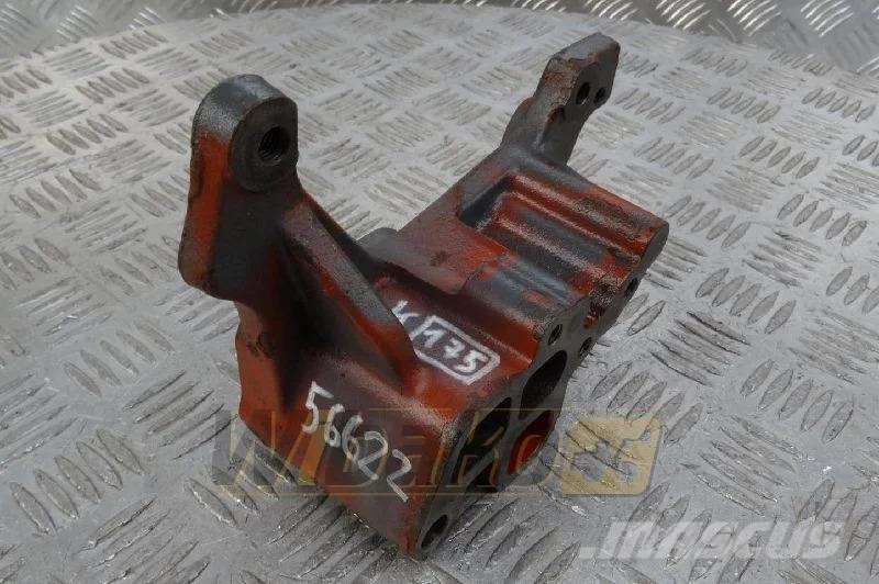 Deutz 04503643R Alternator bracket / Lichtmaschinenhalte Motorer