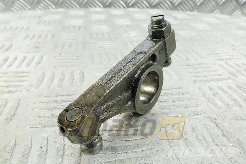 Deutz 04503741 Rocker arm / Kipphebel / Dźwignia zaworow Moteur