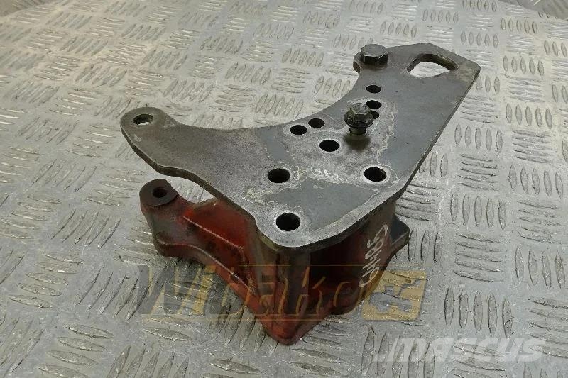 Deutz 04503755 Alternator bracket / Lichtmaschinenhalter Engines