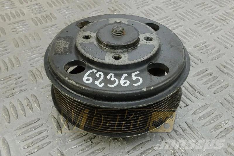 Deutz 04514666 Fan drive / Lüfterantrieb / Podstawa went Motoren