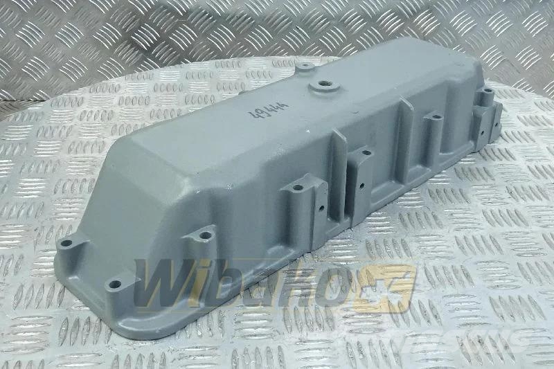Deutz 04611609 Oil cooler housing / Obudowa chłodniczki Motoare