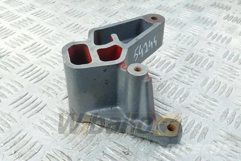 Deutz 04900126 Alternator bracket / Lichtmaschinenhalter Motori