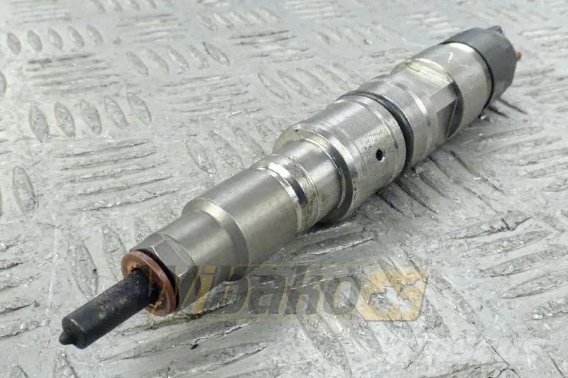 Deutz 04902825 Injector / Injektor / Wtryskiwacz Двигатели