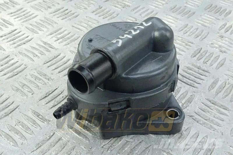 Deutz 04905110 Crankcase breather / Odma silnika Motoren
