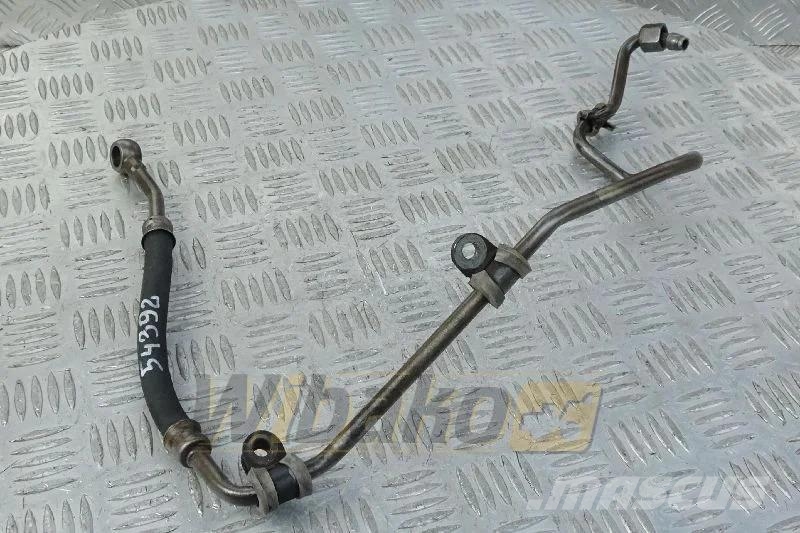 Deutz 04907479 Fuel line / Kraftstoffleitung / Przewód p エンジン