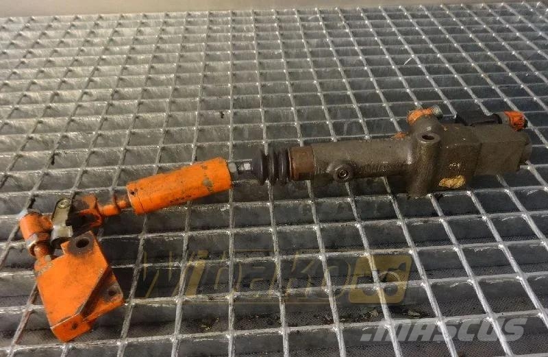 Deutz 67534195068 Shutdown device / Abschalteinrichtung Motorlar