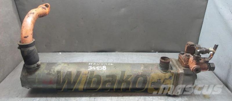 Hanomag 399909186 Oil cooler / Ölkühler / Chłodnica oleju Motori za građevinarstvo