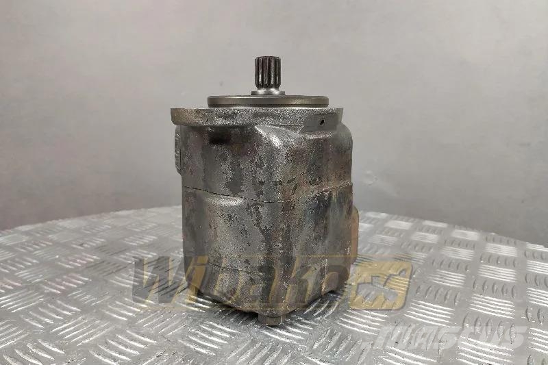 Hanomag 4215275M91 479697 Hydraulic pump / Hydraulikpumpe  هيدروليات