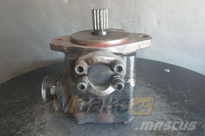Hanomag 70E Hydraulic pump / Hydraulikpumpe / Pompa hydra Hydraulics