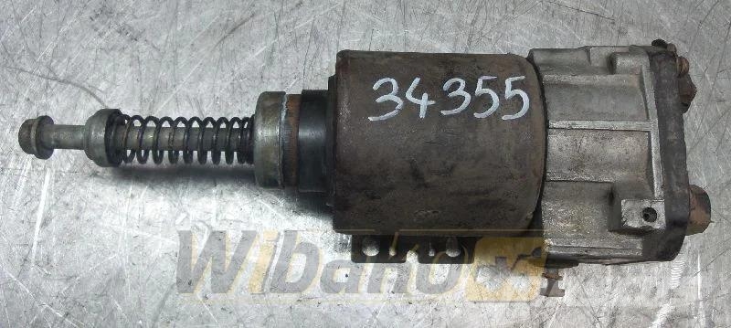 Hanomag Shutdown solenoid / Abstellmagnet / Cewka gaszenia 엔진