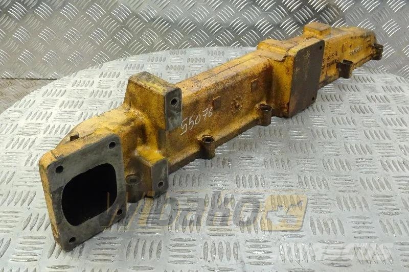 International Harvester TD15 672814C1 Intake manifold / Ansaugkr Motori