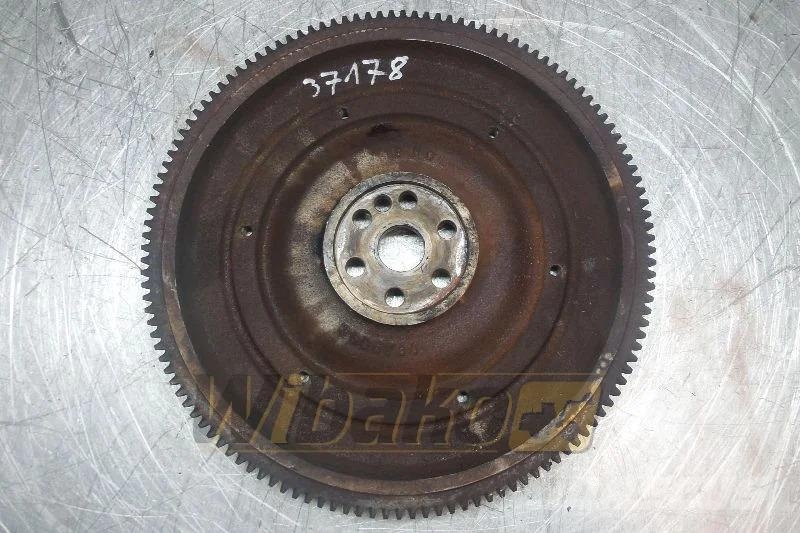 Isuzu 4BD1 PTA-24 3SD5Y30 Flywheel / Schwungrad / Koło z Dzinēji