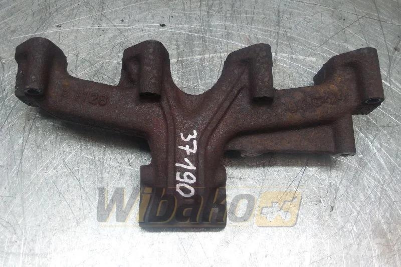 Isuzu 4BD1 PTA-24 51128 Exhaust manifold / Abgaskrümmer Motori za građevinarstvo