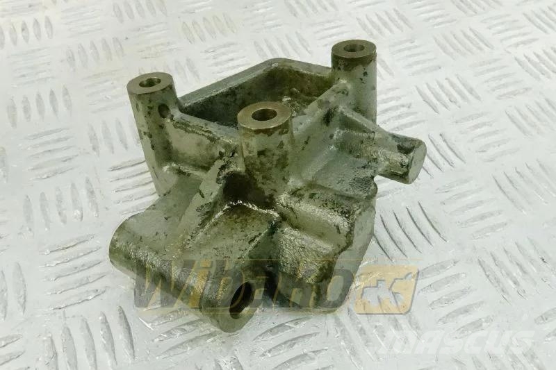 Isuzu 973628441 Alternator bracket / Lichtmaschinenhalte Motori za građevinarstvo