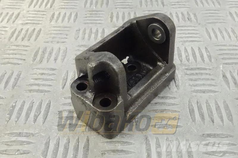 Iveco 3975116 Alternator bracket / Lichtmaschinenhalter  Engines