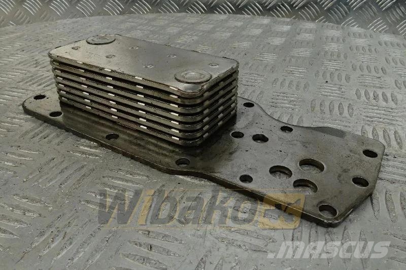 Iveco 4896407 Oil cooler / Ölkühler / Chłodniczka oleju 发动机