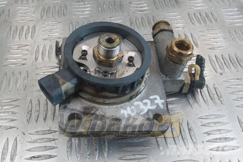 Iveco 4898756 Fuel filter bracket / Podstawa filtra pali 엔진