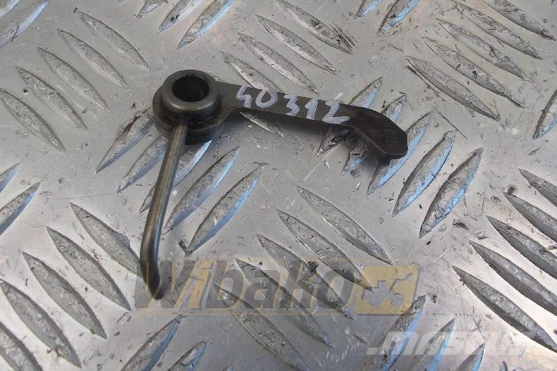 Iveco 504054307 Piston lubrication nozzle / Kolbenschmie Mootorid