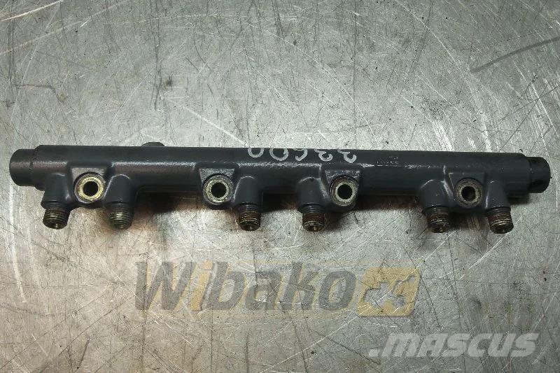 Iveco F4AE0684EX* Common rail / Kraftstoffverteilerrohr Motori za građevinarstvo
