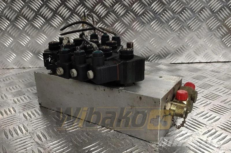 JCB JS220 16551000 Valves set / Ventile (Komplet) / Ze Hidraulikos įrenginiai
