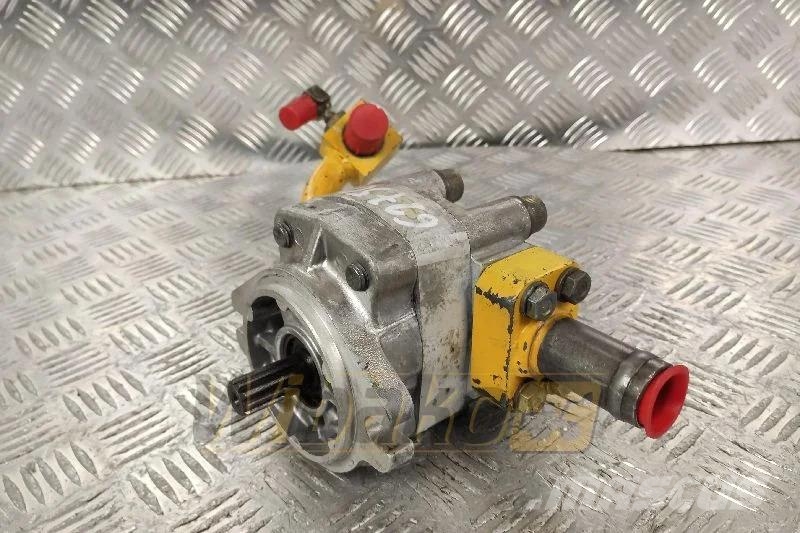 Komatsu 65PX-12 Gear pump / Zahnradpumpe / Pompa zębata Hydraulics