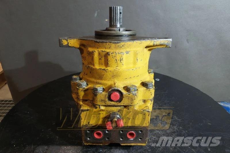 Komatsu PC210 706-75-11304 Hydraulic motor / Hydromotor / Hydraulique