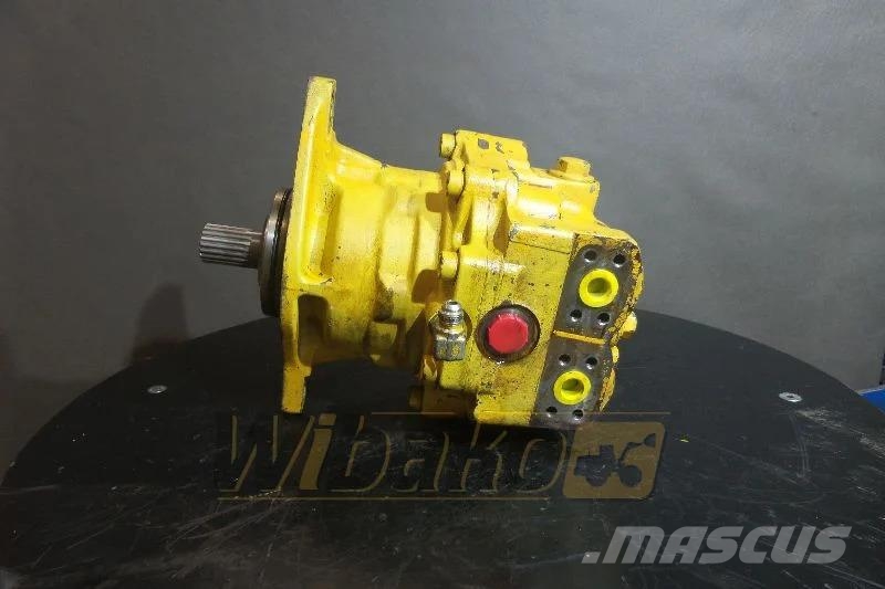 Komatsu PC210LC-5 Hydraulic motor / Hydromotor / Silnik h Hydraulique