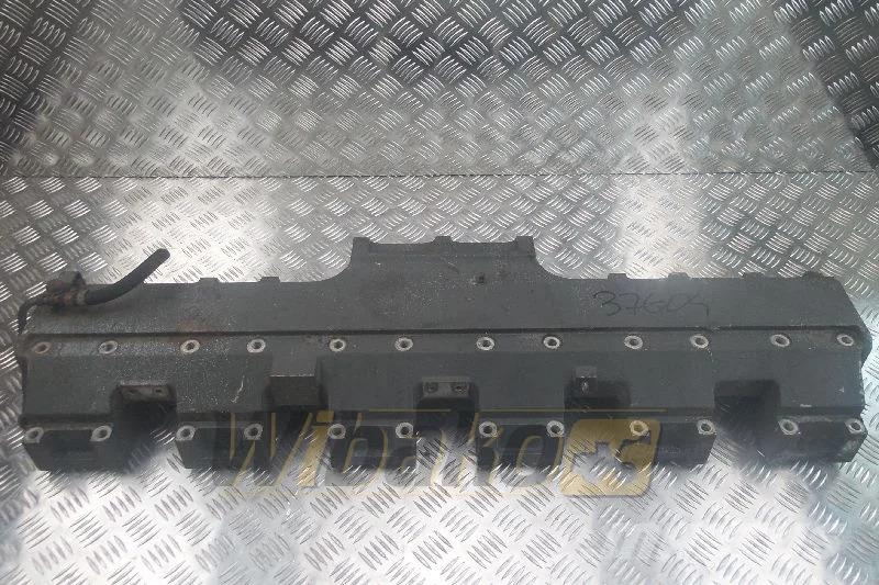 Komatsu S6D140-E2 Intake manifold / Ansaugkrümmer / Kolek Motori