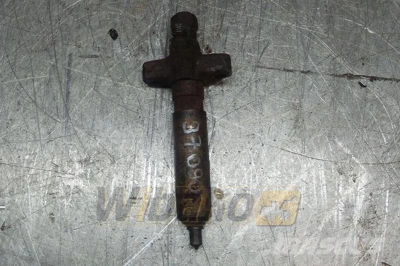 Komatsu S6D95L-1 Injector / Wtryskiwacz Motori