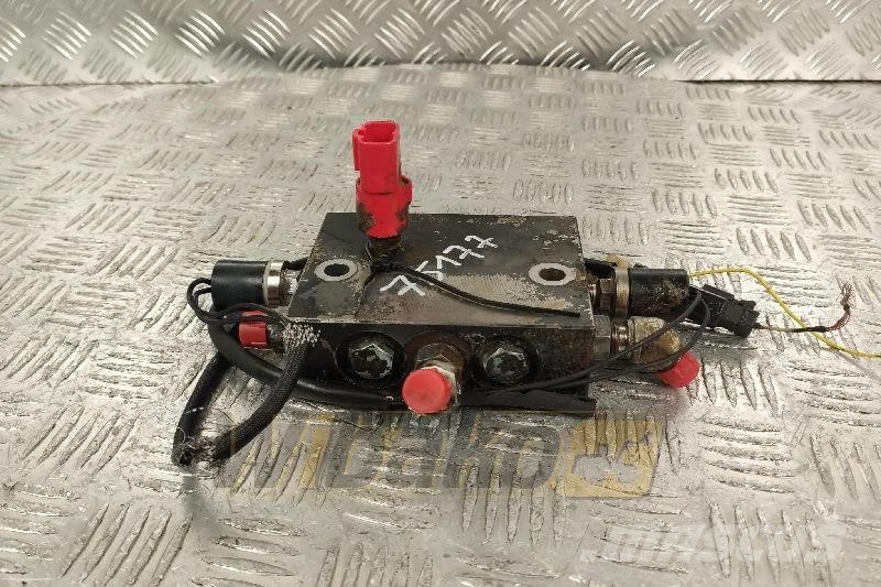Komatsu WA430-6 Valve set / Ventilsatz / Zestaw zaworów Hydrauliikka