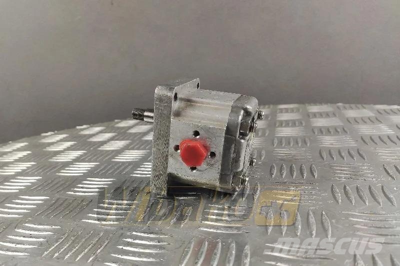 Lamborghini HLM/T 131D Gear pump / Zahnpumpe / Pompa zębata Hidravlika
