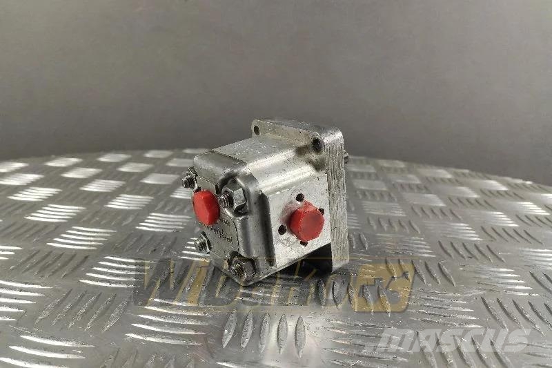 Lamborghini HLM/T 131D Gear pump / Zahnpumpe / Pompa zębata هيدروليات