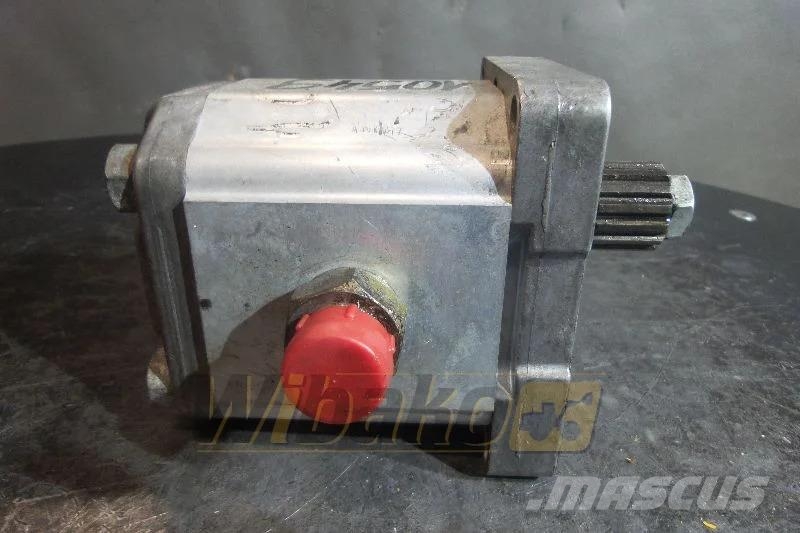 Lamborghini MLPS/C/220/C 27/09/99 Gear pump / Zahnpumpe / Pomp Hidraulikos įrenginiai