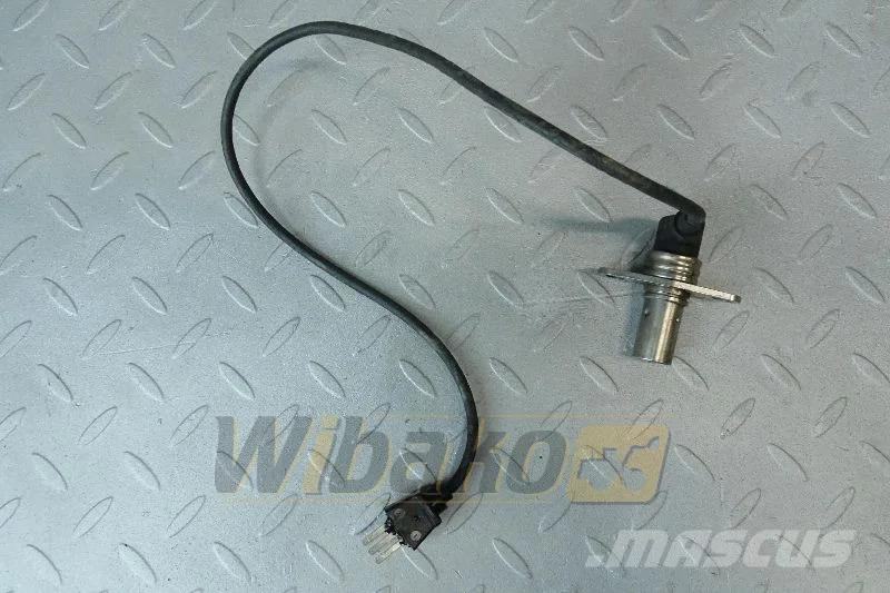 Liebherr 635867001 Speed sensor / Drehzahlsensor / Czujnik Moottorit