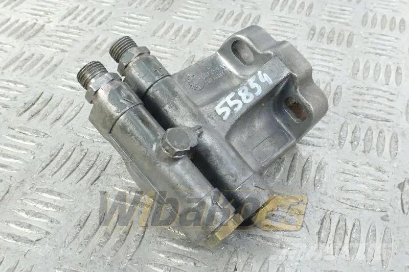Liebherr 7368394 Fuel filter bracket / Podstawa filtra pali Motores