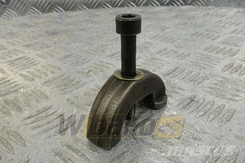 Liebherr 9075372 Injector holder / Uchwyt wtryskiwacza Motores