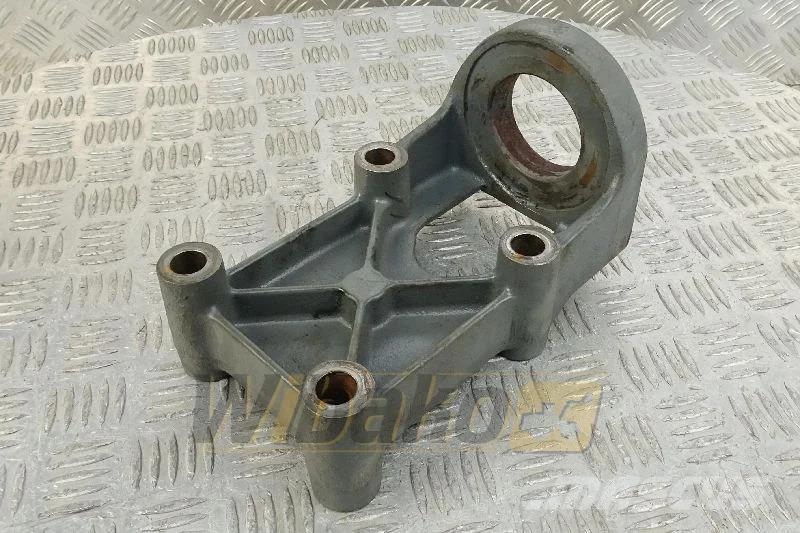 Liebherr 9079609 Engine mount / Motorhalter / Łapa silnika Двигуни
