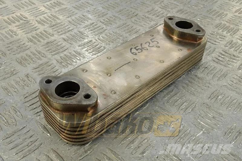 Liebherr 9269092 Oil cooler / Ölkühler / Chłodnica oleju Двигуни