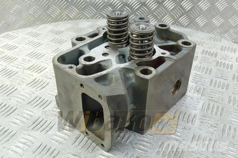 Liebherr 9887824 Cylinder head / Zylinderkopf / Głowica Motores