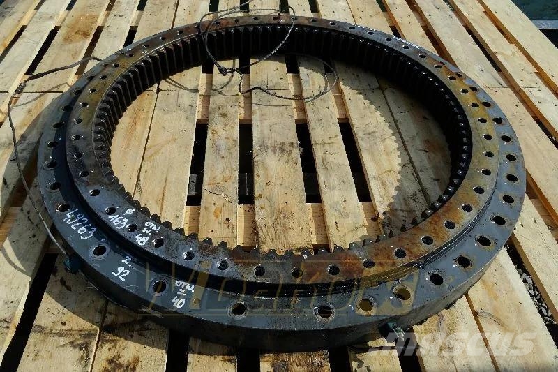 Liebherr D934BHDSLI Slewing ring / Drehkranz / Wieniec obr Transmisija