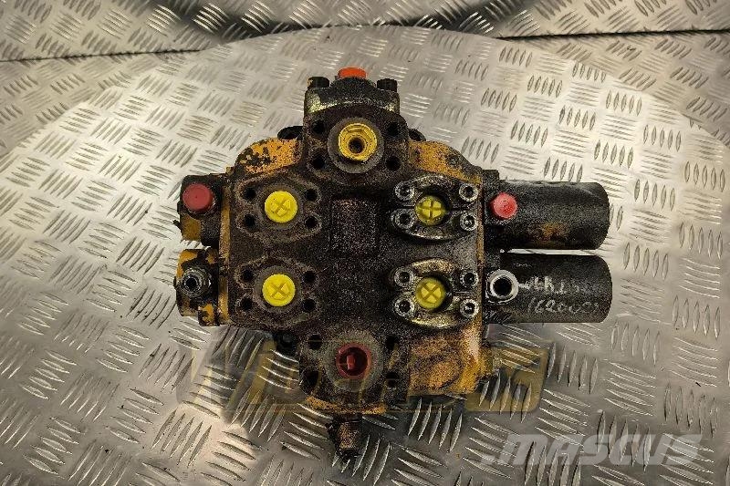 Liebherr L521 Control valve / Steuerventil / Rozdzielacz Hidráulicos