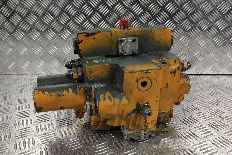 Liebherr L541 M/2 Distributor / Hydraulik Verteiler / Rozdz هيدروليات