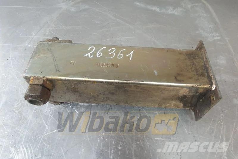 Mecalac 11CX Oil radiator / Ölkühler / Chłodnica oleju Moottorit