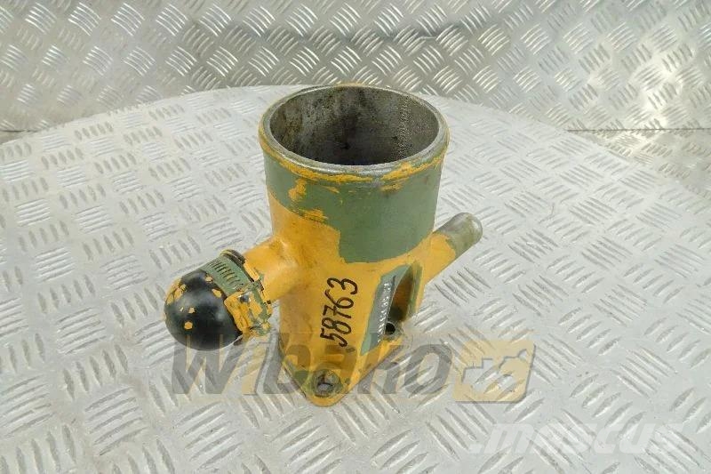 Mercedes-Benz 4011410557 Intake manifold connector / Ansaugkrümm 엔진