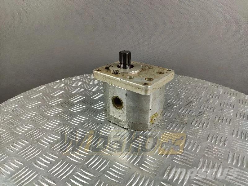 Orsta TGL10859 A40 Gear pump / Zahnpumpe / Pompa z Hydraulique